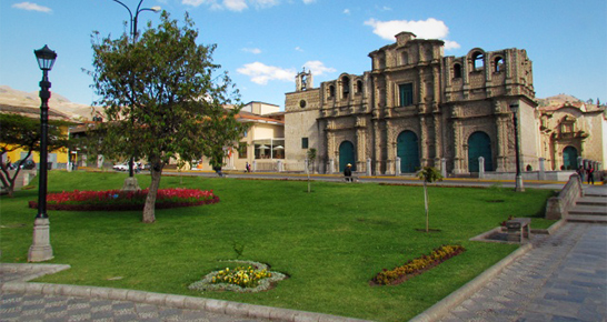 Hauptplatz in Cajamarca Peru